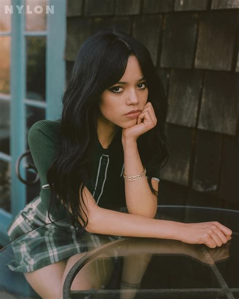 jenna ortega boobs|Jenna Ortega Body Measurements Height Weight Age Stats。